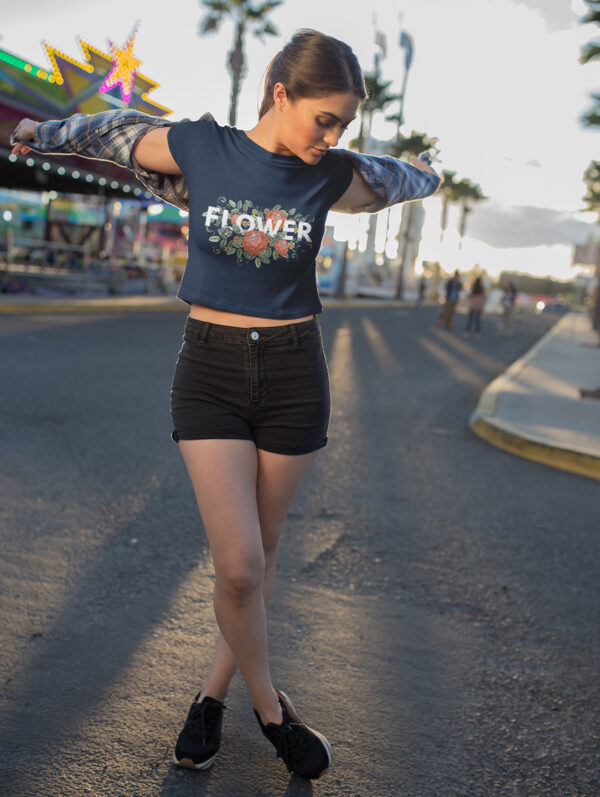 Black Crop Top T-Shirt Flower Navy Blue